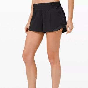 LuluLemon Hotty Hot Short 2.5" Lined